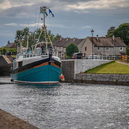 Caledonian Canal Studio Inverness Extérieur photo