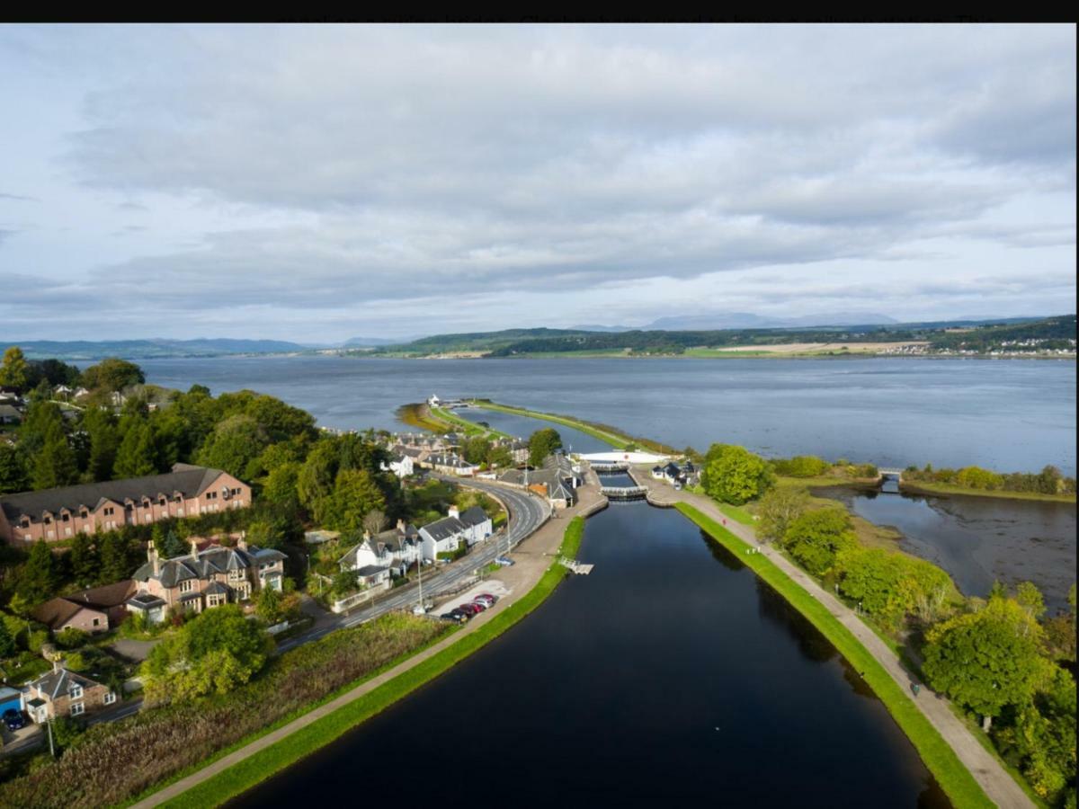 Caledonian Canal Studio Inverness Extérieur photo